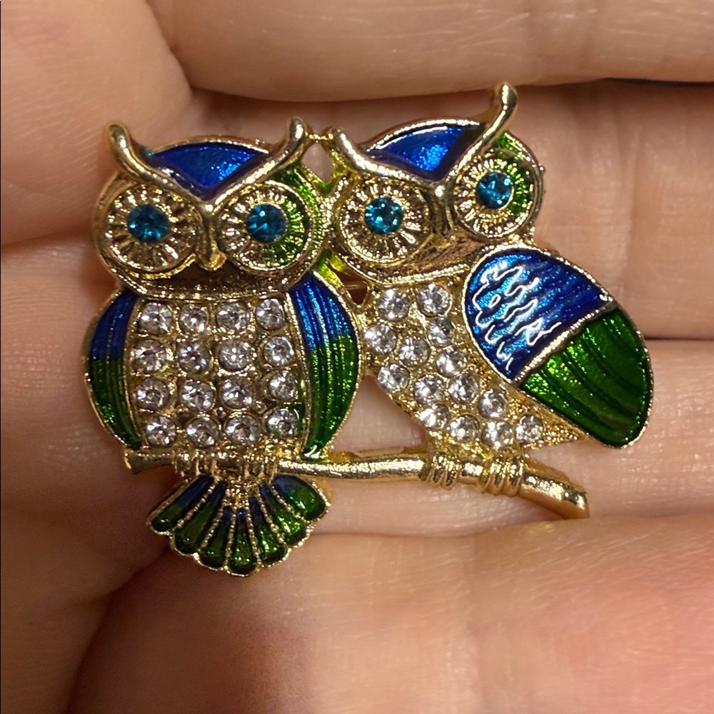 Colorful Owl Brooch - Picture 4 of 6